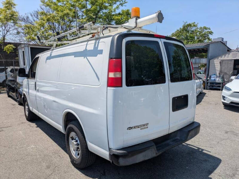 2012 Chevrolet Express 2500