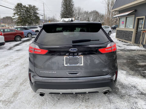 2023 Ford Edge Titanium