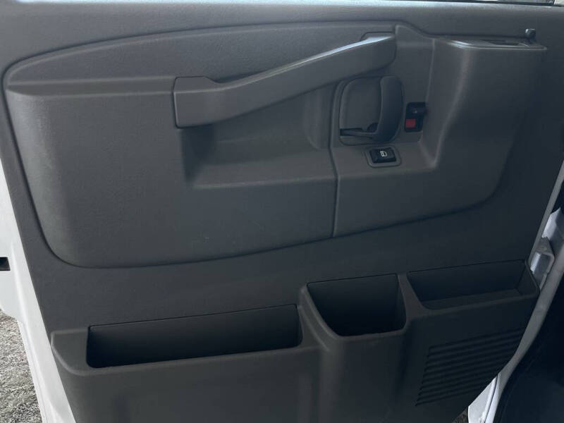 2024 GMC Savana 2500