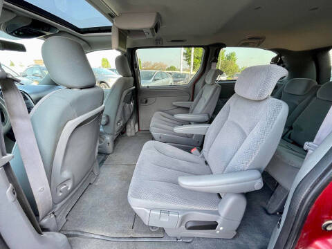 2005 Dodge Grand Caravan SXT