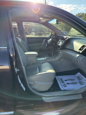 2013 Toyota Highlander SE