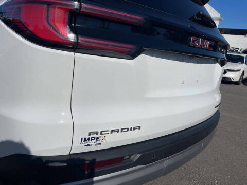 2025 GMC Acadia Elevation