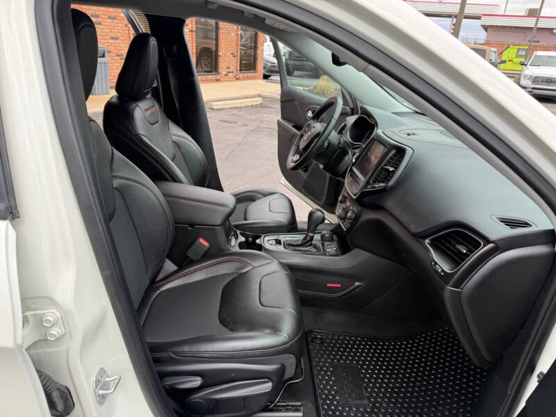 2019 Jeep Cherokee Trailhawk