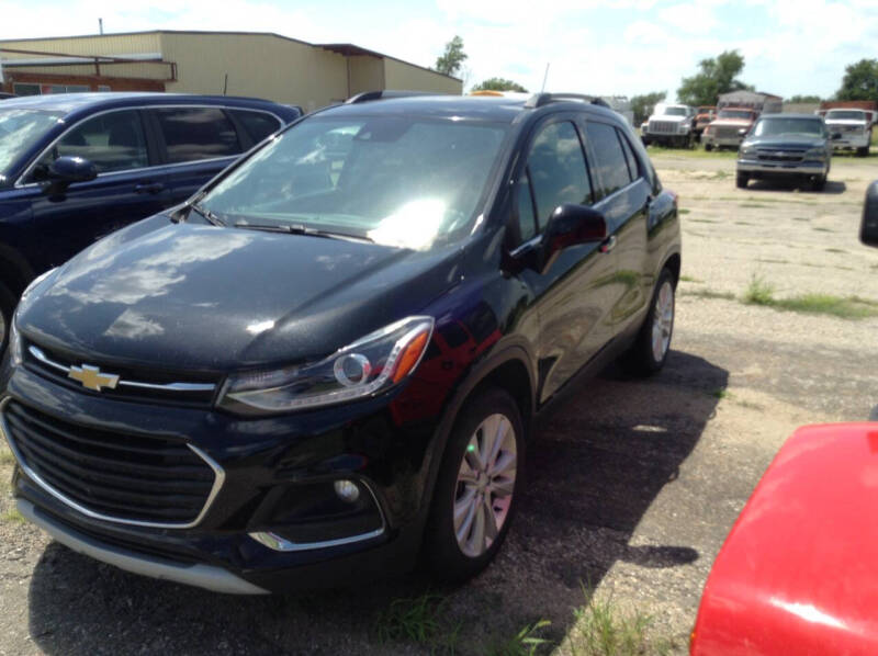 Used 2019 Chevrolet Trax Premier with VIN 3GNCJRSB9KL294184 for sale in Belleville, KS
