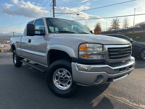 2005 GMC Sierra 2500HD for sale at Tilleys Auto Sales in Wilkesboro NC