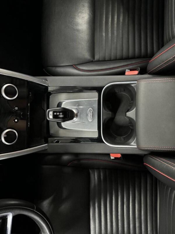 2022 Land Rover Discovery Sport P250 SE R-Dynamic