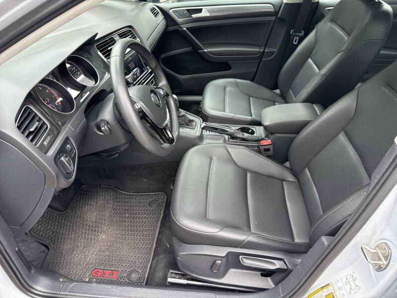 2020 Volkswagen Golf TSI