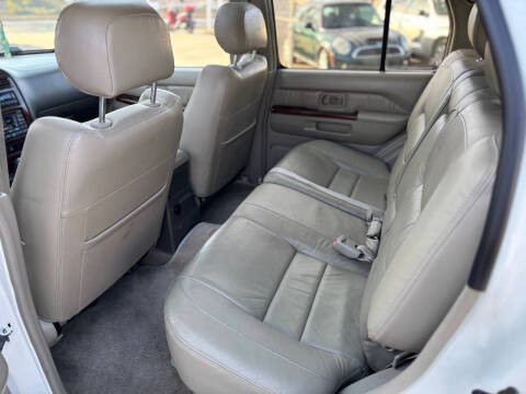 1999 Infiniti QX4