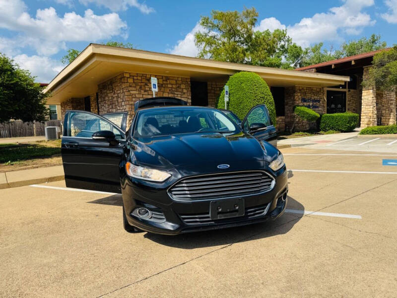 2016 Ford Fusion SE