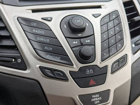 2013 Ford Fiesta SE