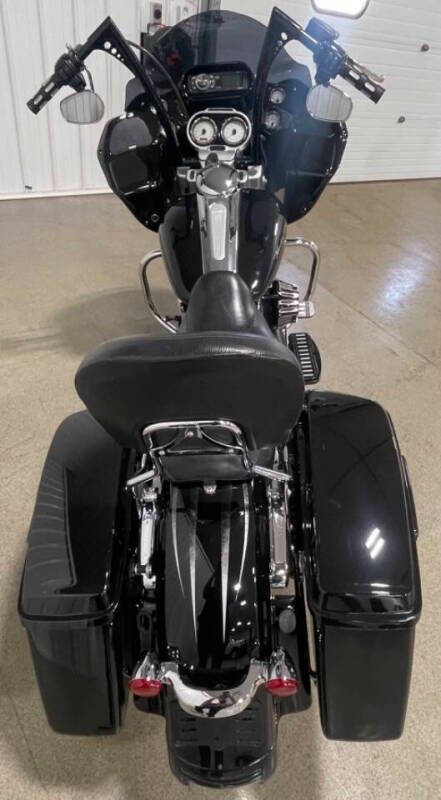 2012 Harley-Davidson Road Glide Custom 103
