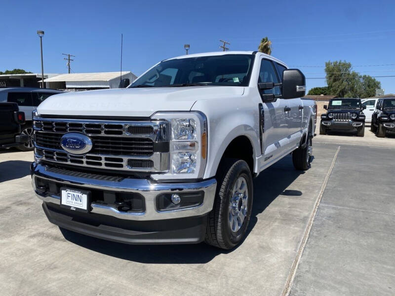 2023 Ford F-350 Super Duty XLT's photo
