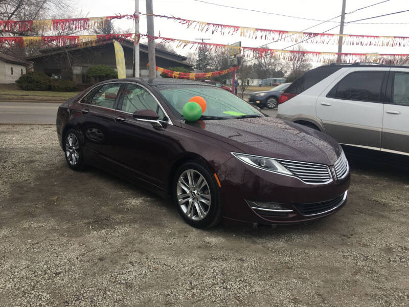 2013 Lincoln MKZ for sale at Antique Motors in Plymouth IN