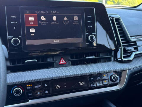 2023 Kia Sportage Hybrid LX