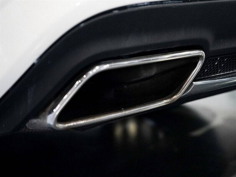 2015 Mercedes-Benz SL-Class 24