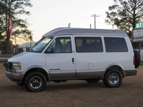 2002 GMC Safari SLE