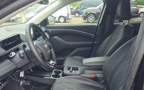 2025 Ford Mustang Mach-E Select