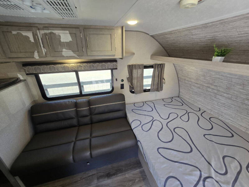 2023 Coachmen RV CATALINA SUMMIT