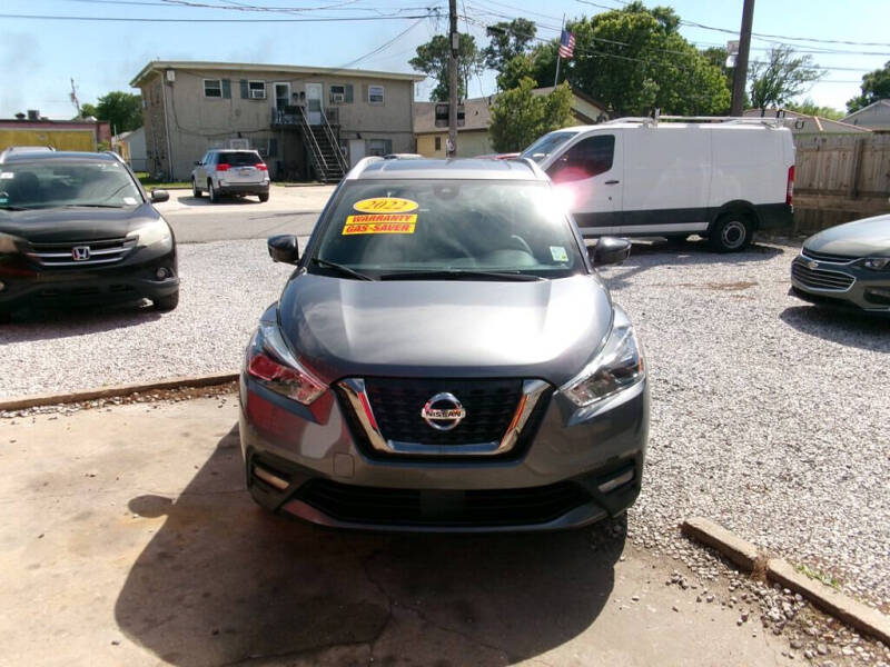 2020 Nissan Kicks SR