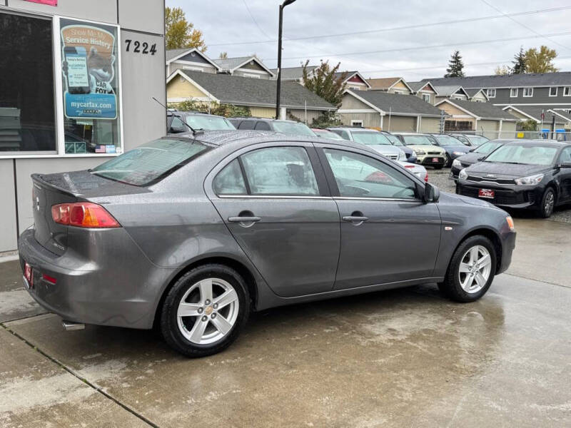 2008 Mitsubishi Lancer ES photo 5