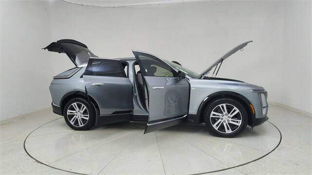 2024 Cadillac LYRIQ Tech