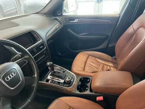 2011 Audi Q5 3.2 quattro Premium Plus