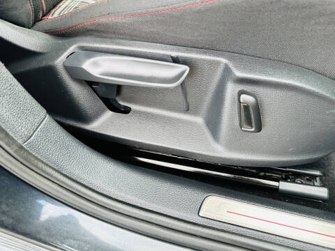 2016 Volkswagen Golf GTI S