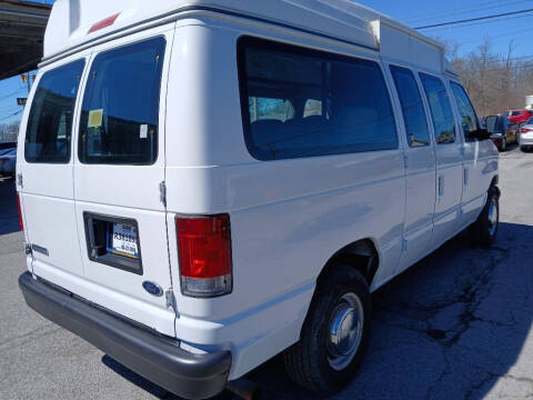 2006 Ford E-Series E-250