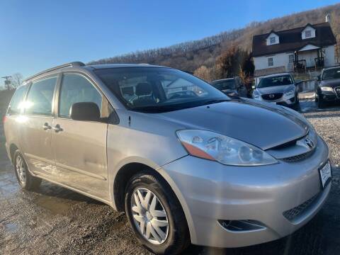 2006 Toyota Sienna for sale at Ron Motor Inc. in Wantage NJ