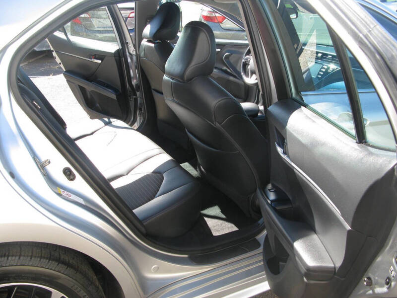 2018 Toyota Camry SE