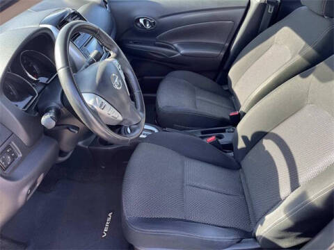 2017 Nissan Versa 1.6 SV