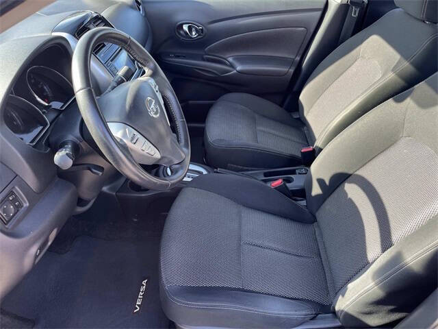 2017 Nissan Versa 1.6 SV