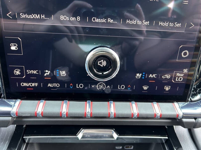 2025 GMC Yukon AT4 Ultimate