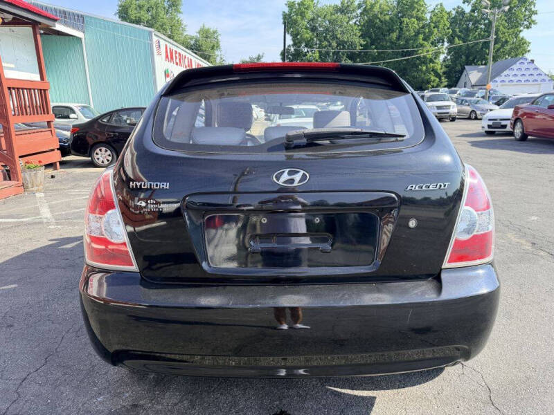 2011 Hyundai Accent GL