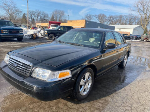 2011 Ford Crown Victoria for sale at A&W AUTO SALES in Toledo OH