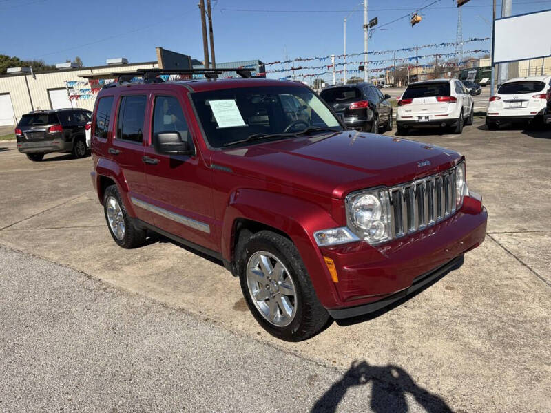 2011 Jeep Liberty Limited's photo