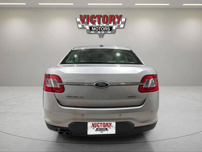 2011 Ford Taurus SEL