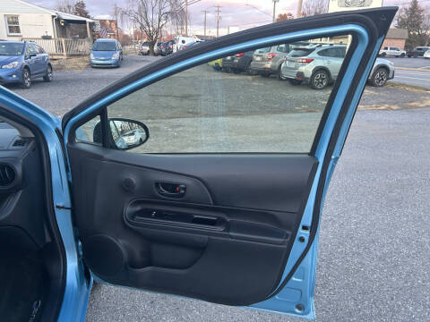 2015 Toyota Prius c Two