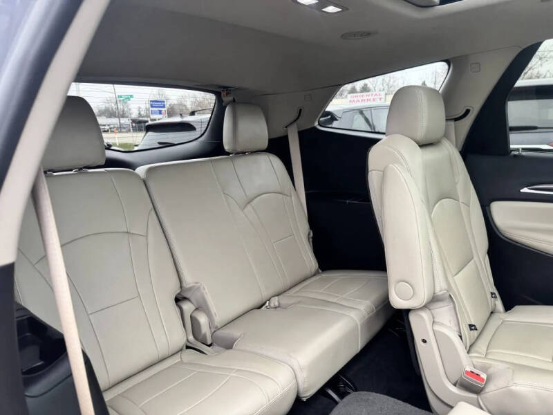 2021 Buick Enclave Essence