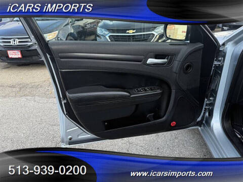 2013 Chrysler 300 Glacier Edition