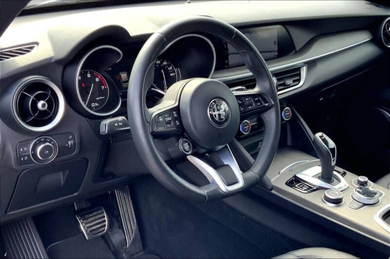 2023 Alfa Romeo Stelvio Ti