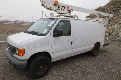 2006 Ford E-350 for sale at Ernie's Auto LLC in Columbus OH