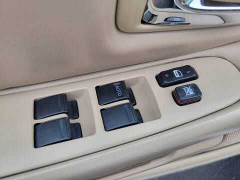 2004 Toyota Avalon XL