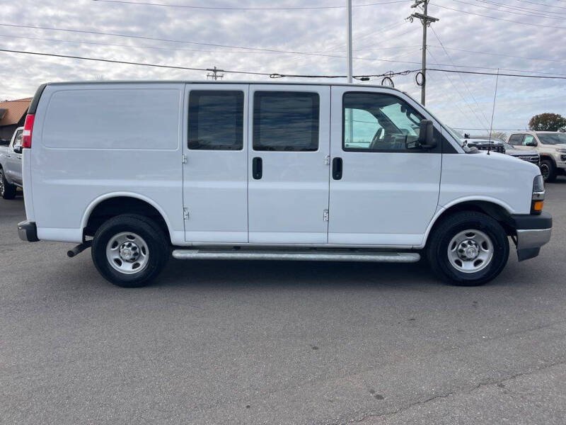 2023 Chevrolet Express 2500