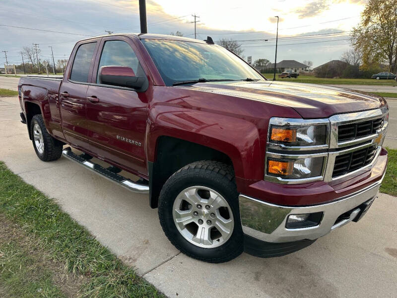 Used 2015 Chevrolet Silverado 1500 2LT with VIN 1GCVKREC9FZ228039 for sale in Oak Creek, WI