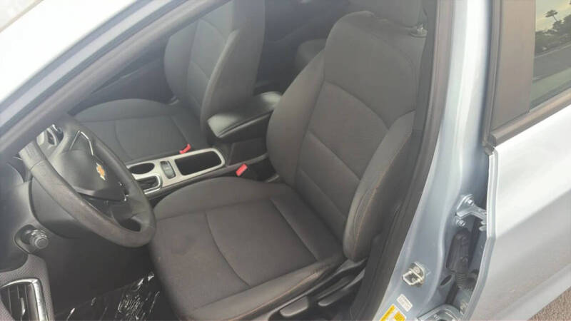 2017 Chevrolet Cruze LS Auto