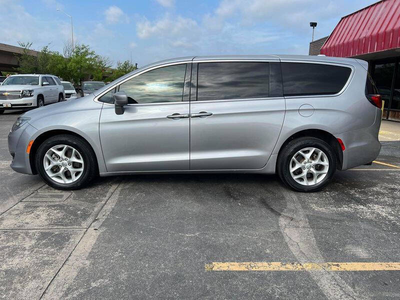 2020 Chrysler Pacifica Touring