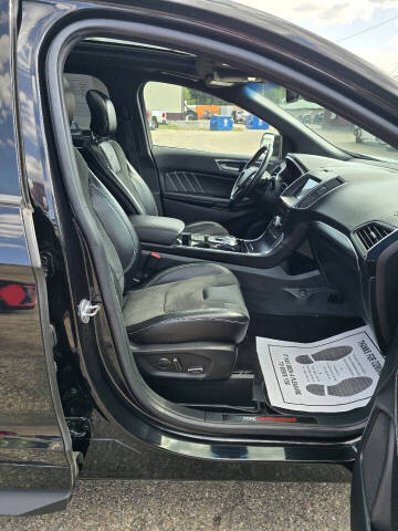2019 Ford Edge ST