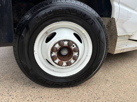 2014 Ford E-Series E-350 SD