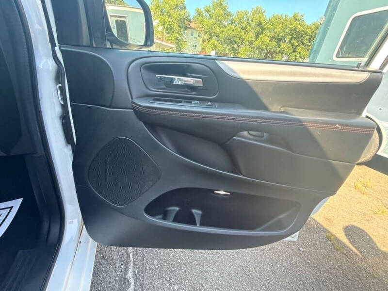 2017 Dodge Grand Caravan GT